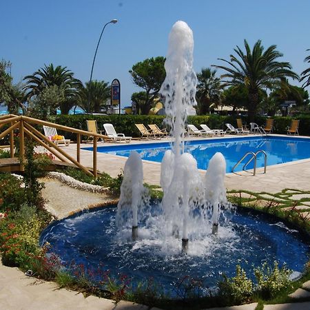 Hotel Costa Verde Tortoreto Dış mekan fotoğraf