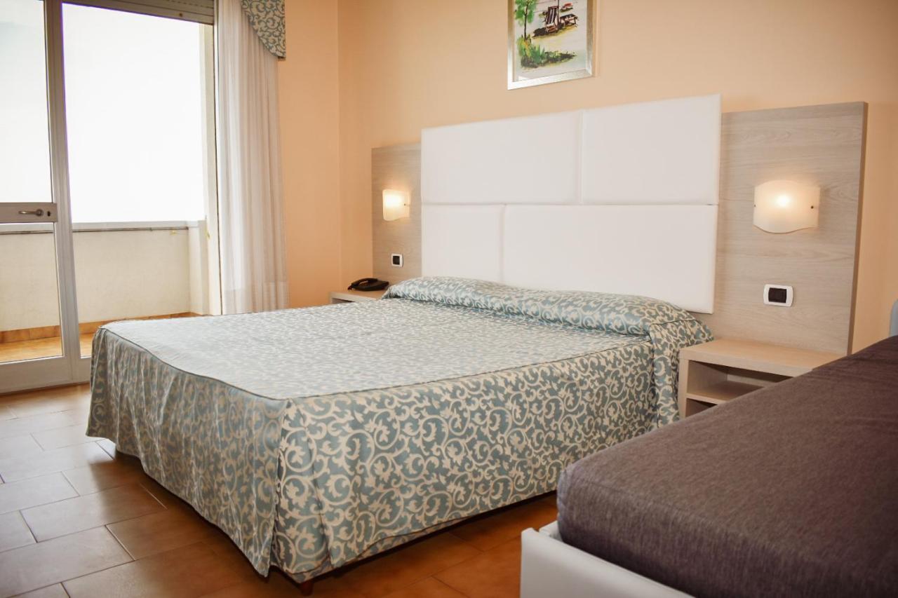 Hotel Costa Verde Tortoreto Dış mekan fotoğraf
