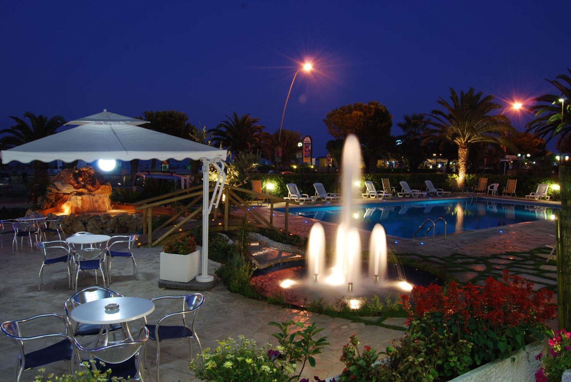 Hotel Costa Verde Tortoreto Dış mekan fotoğraf