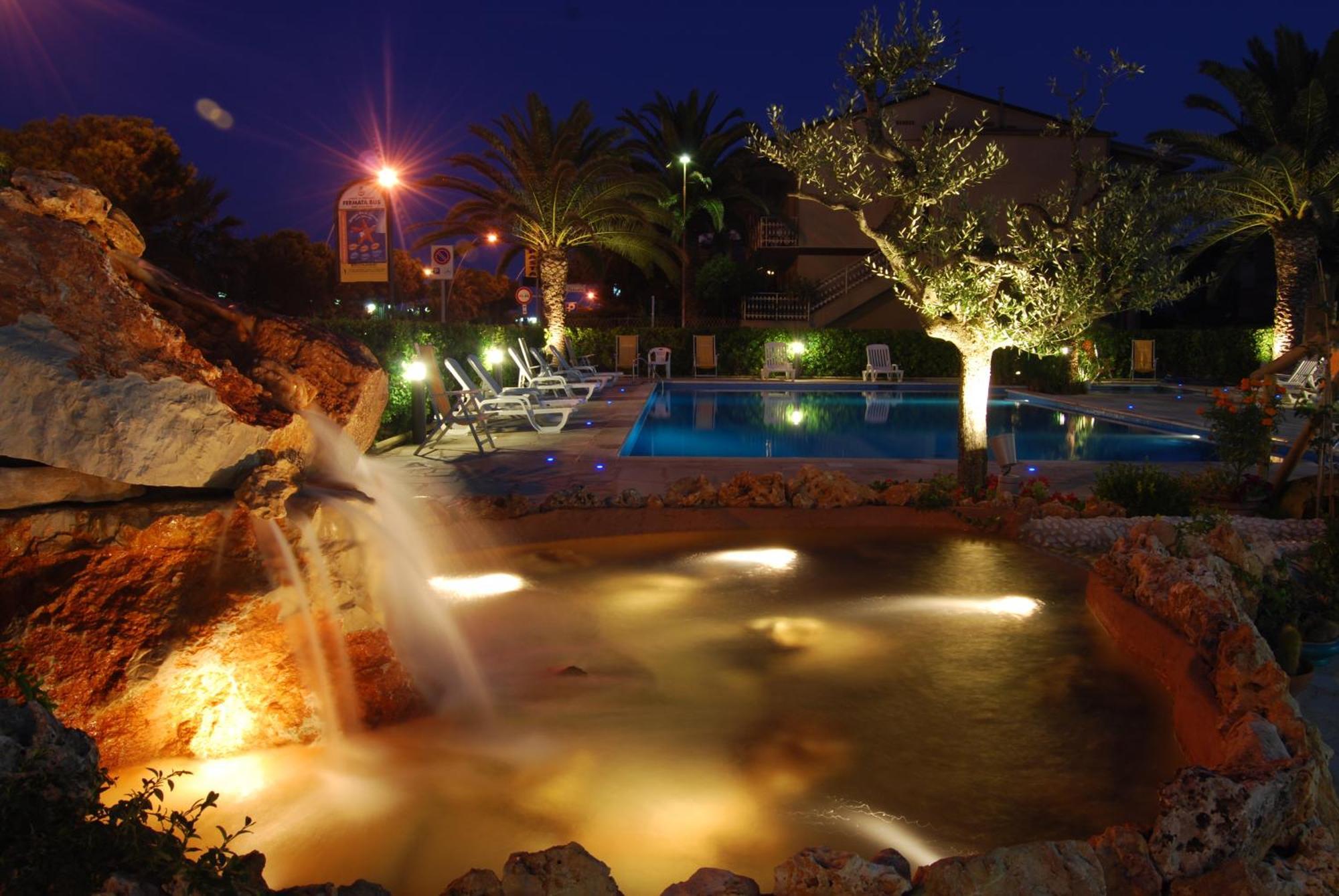 Hotel Costa Verde Tortoreto Dış mekan fotoğraf