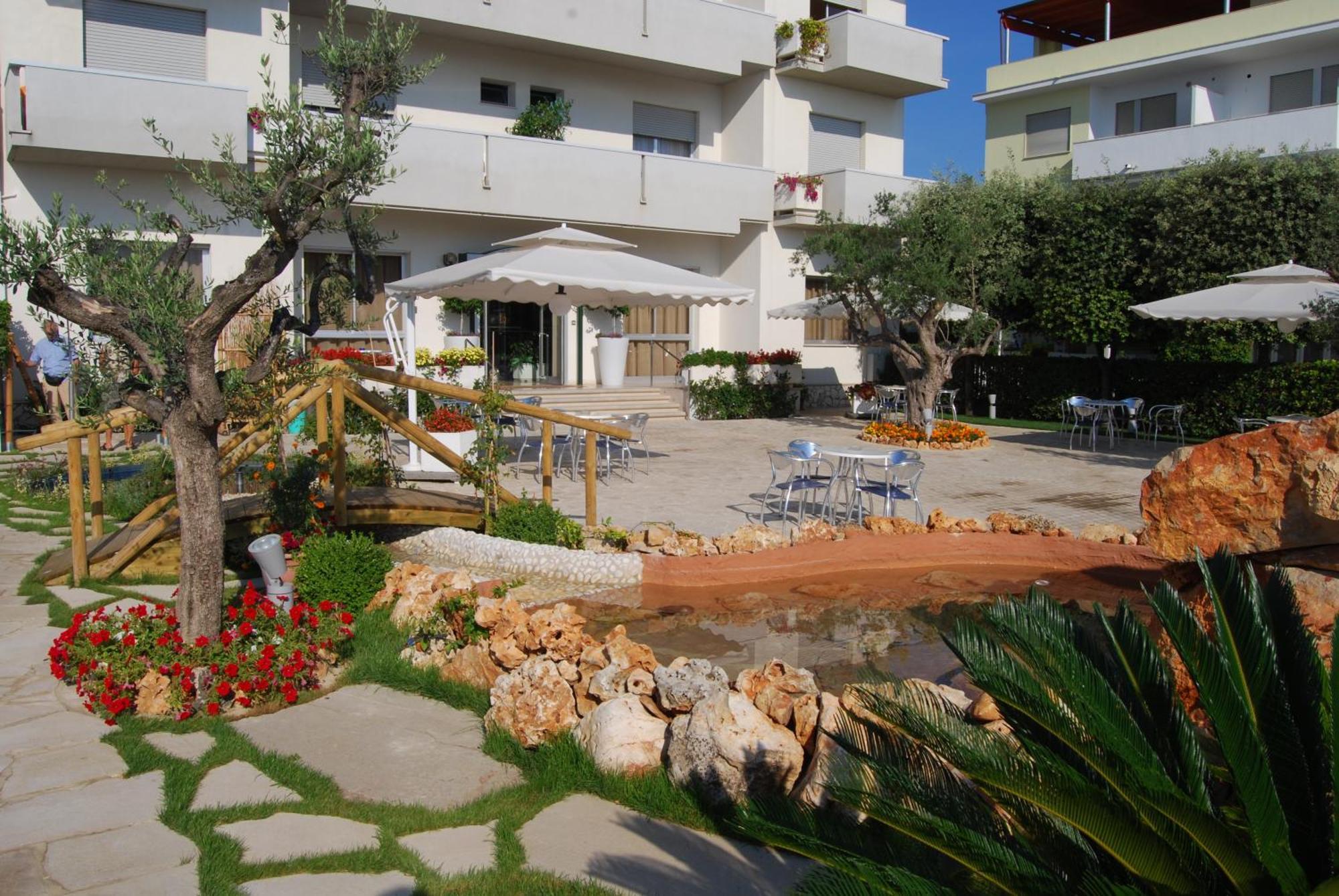 Hotel Costa Verde Tortoreto Dış mekan fotoğraf