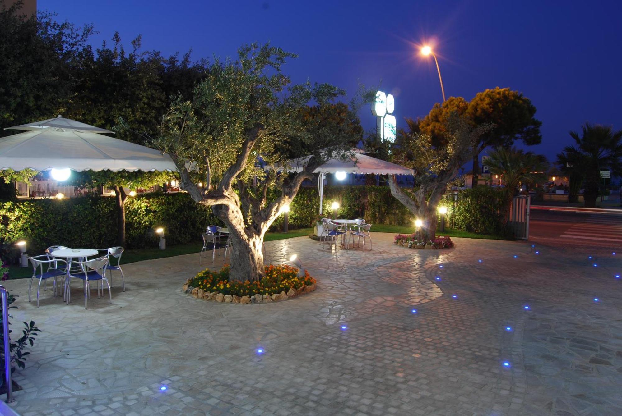 Hotel Costa Verde Tortoreto Dış mekan fotoğraf