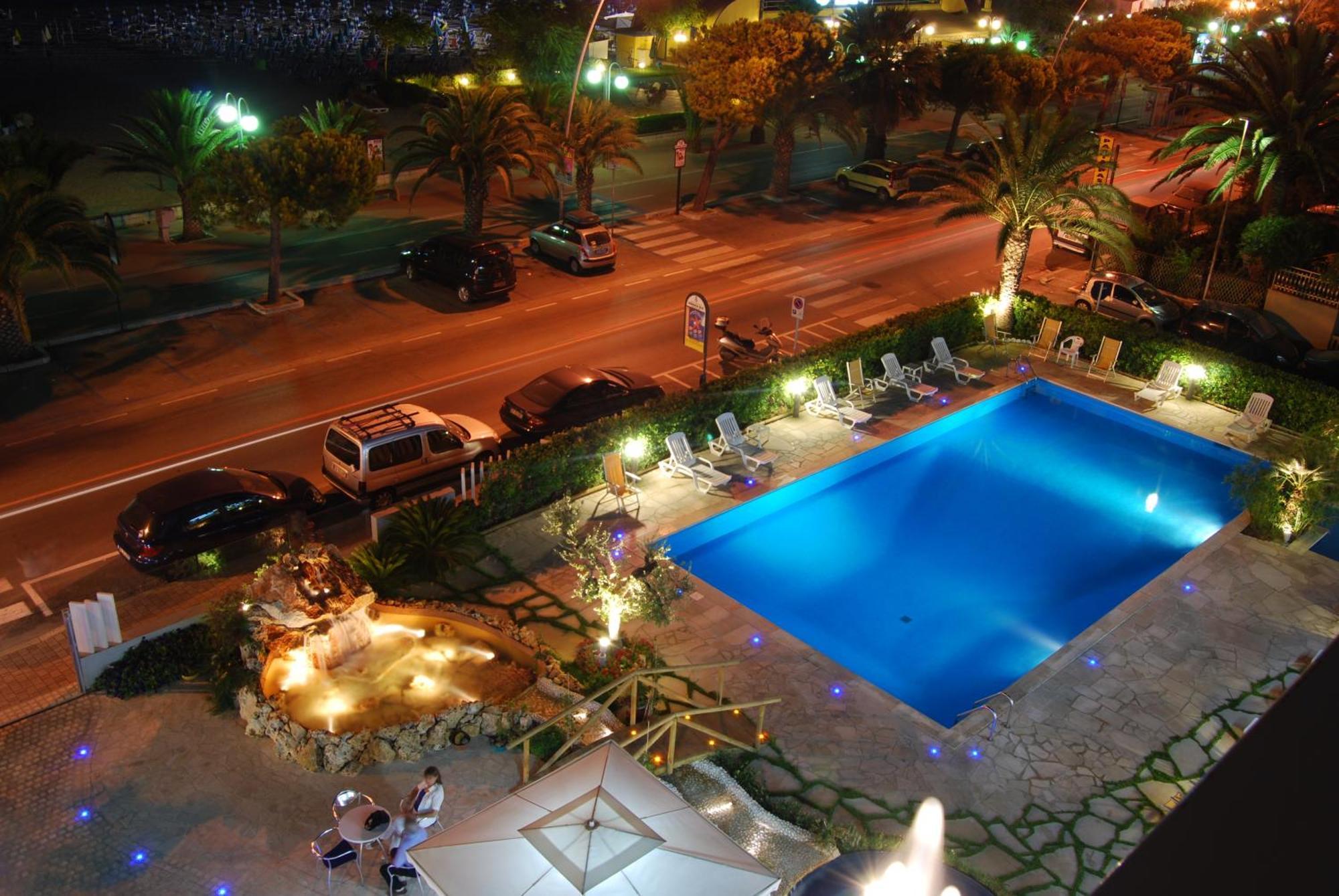 Hotel Costa Verde Tortoreto Dış mekan fotoğraf