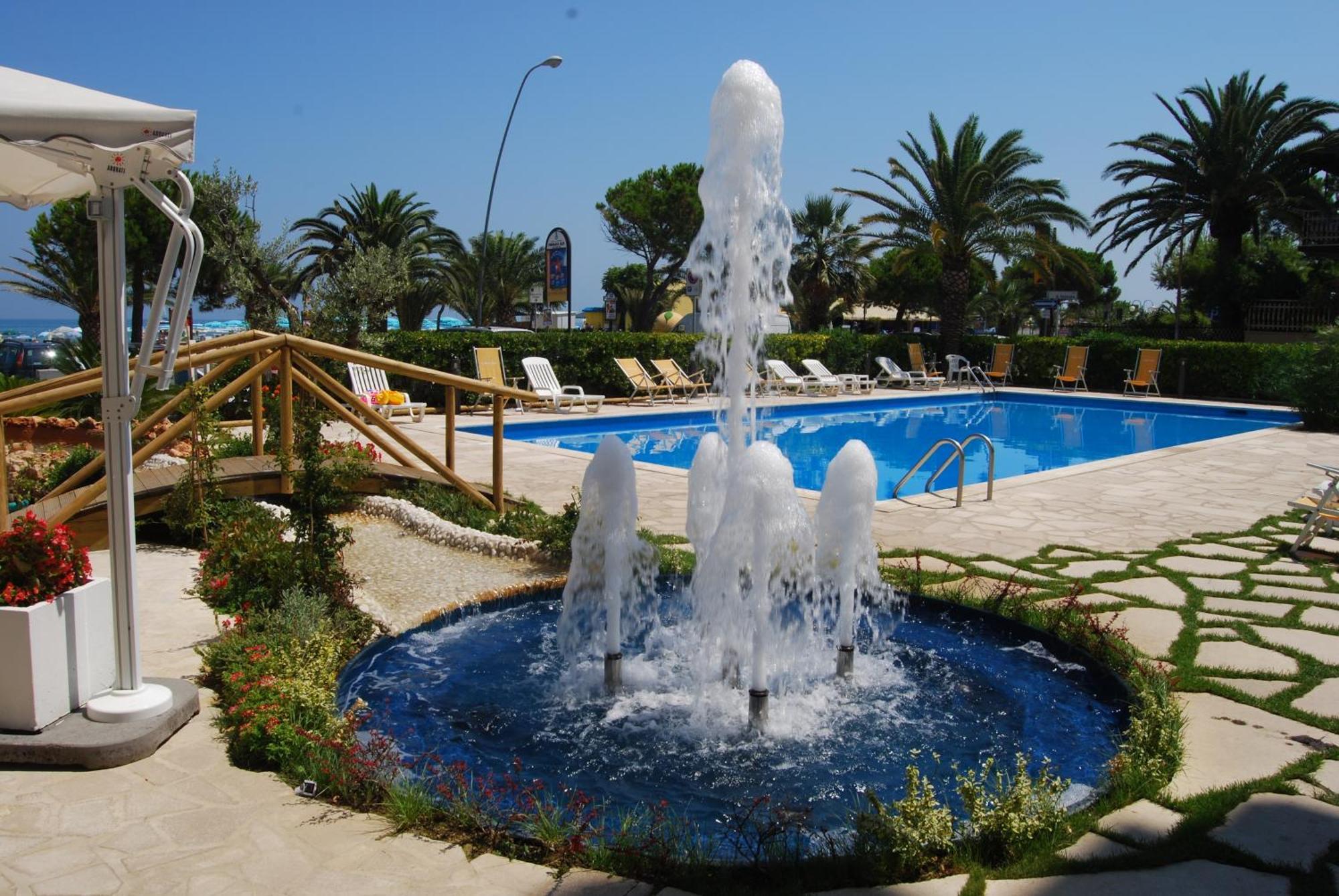 Hotel Costa Verde Tortoreto Dış mekan fotoğraf