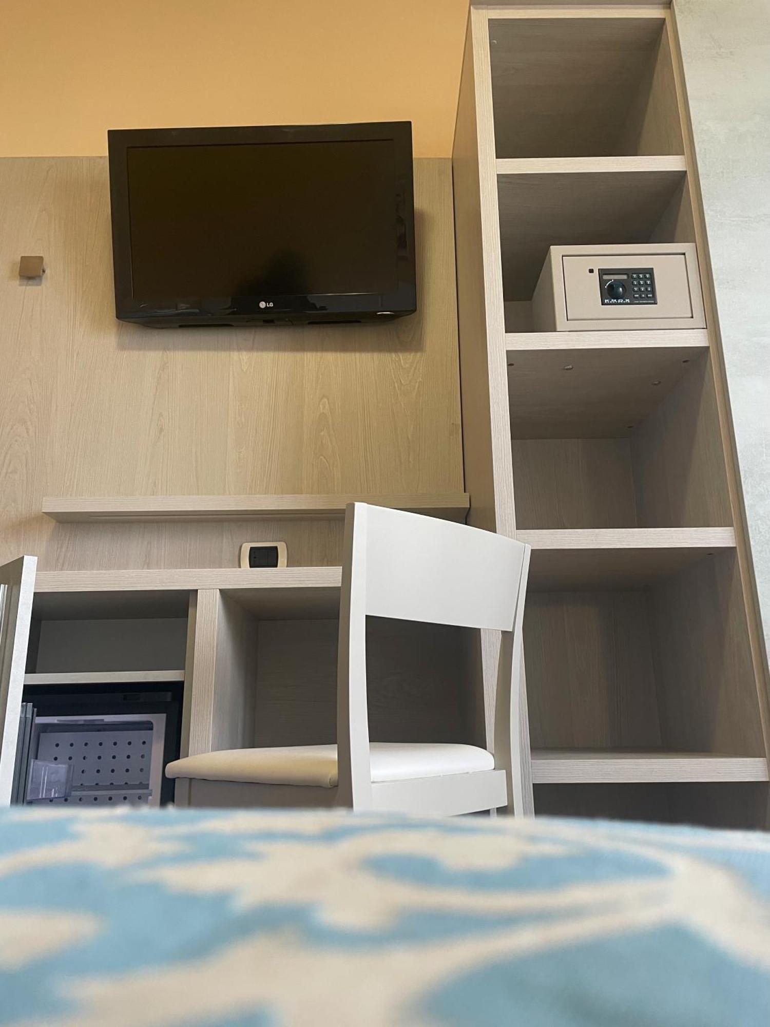 Hotel Costa Verde Tortoreto Dış mekan fotoğraf